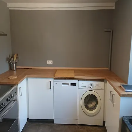 Lavish In Forrieres With Sauna 펜션