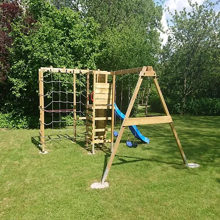 Lavish In Forrieres With Sauna 펜션 Lesterny