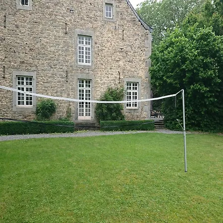 펜션 Lavish In Forrieres With Sauna *